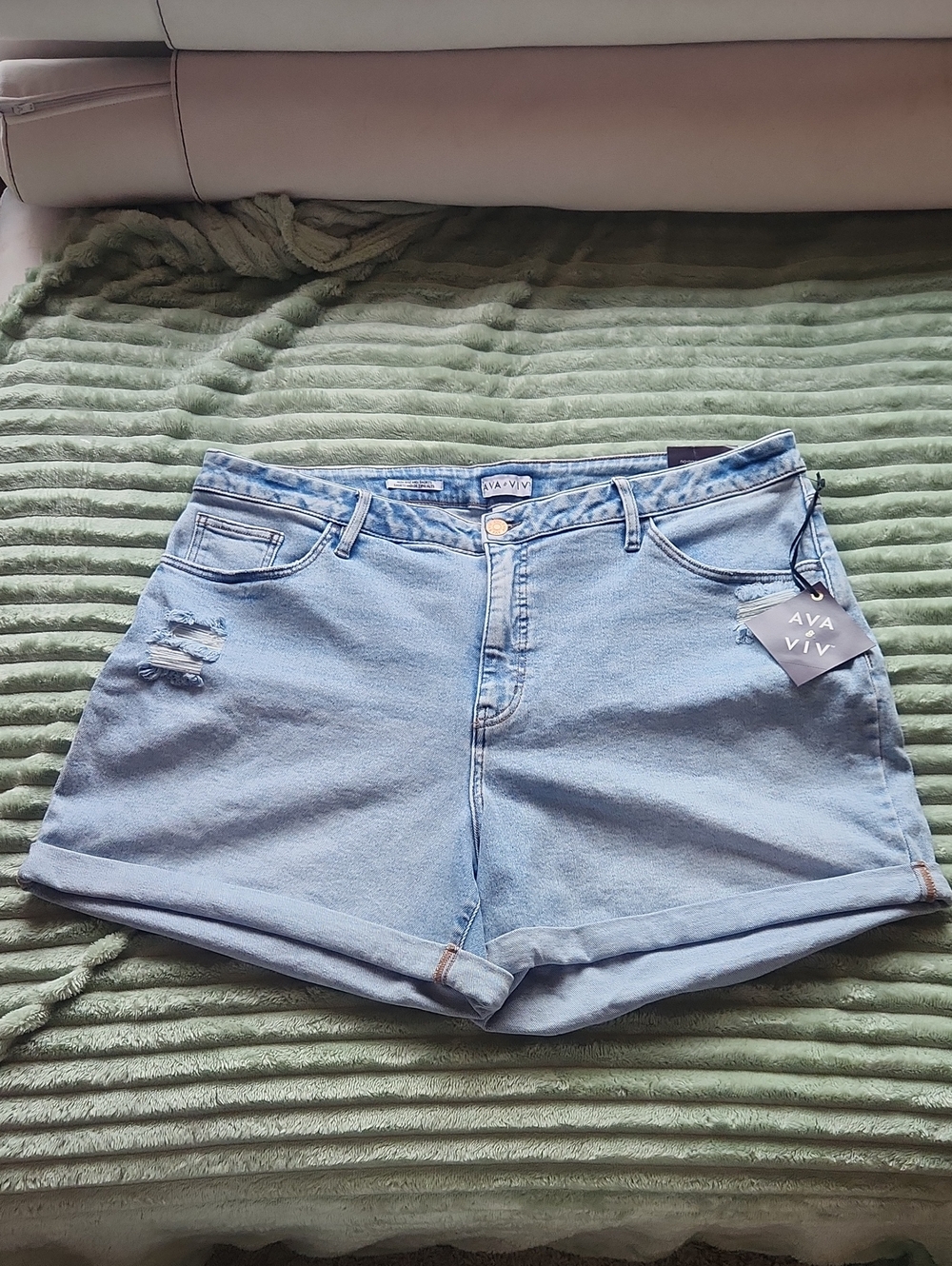 Ava & Viv Light Wash Distressed Rolled Hem Denim Shorts